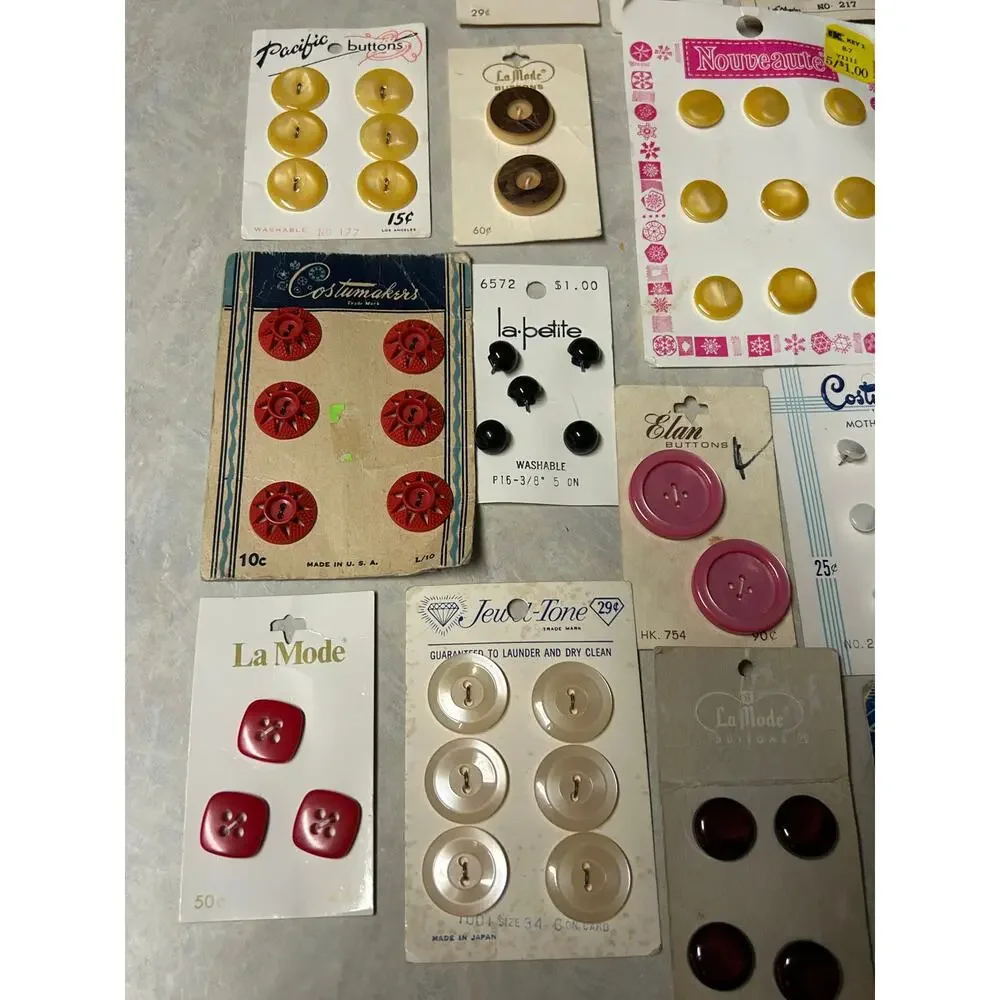 Vintage‎ Buttons Full Cards Assorted Shapes, Sizes, Styles and Brands NOS